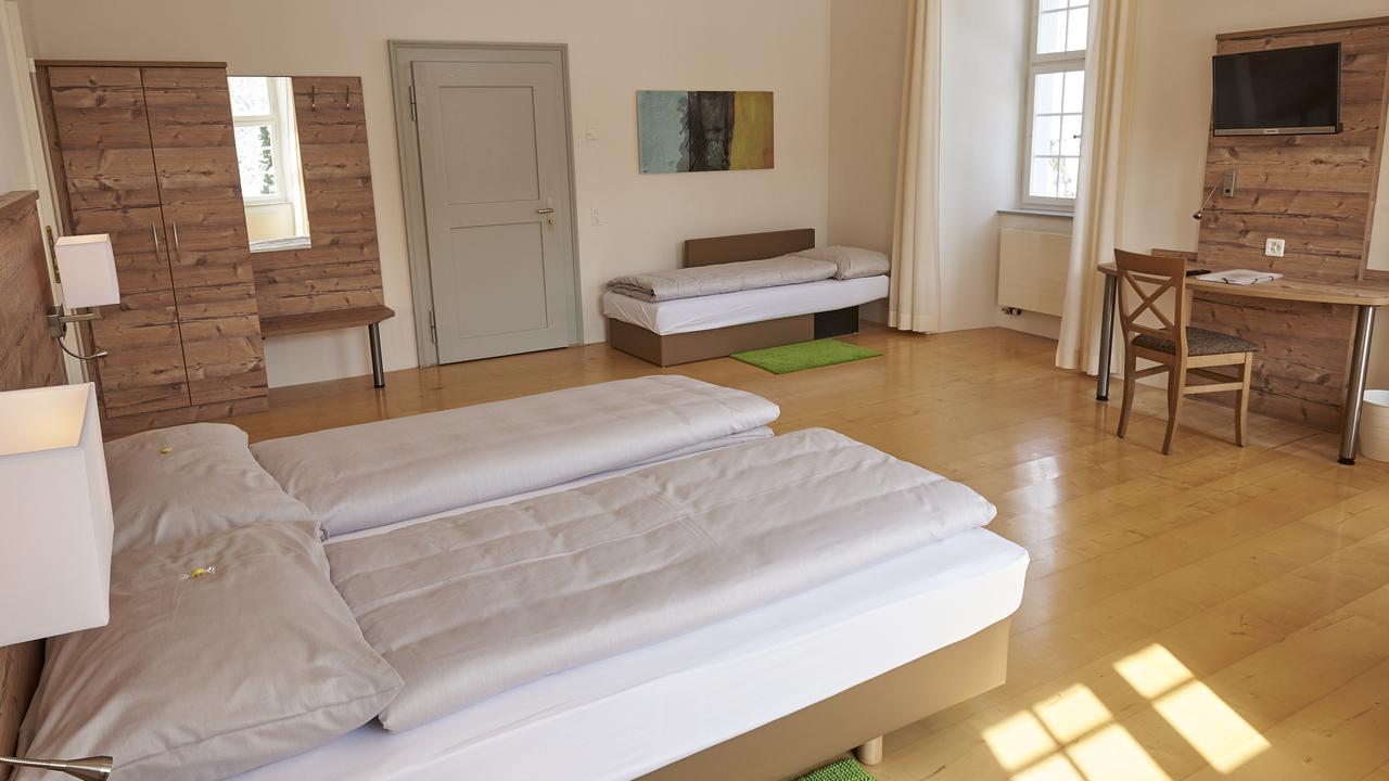 Klosterhotel Kreuz Mariastein Esterno foto